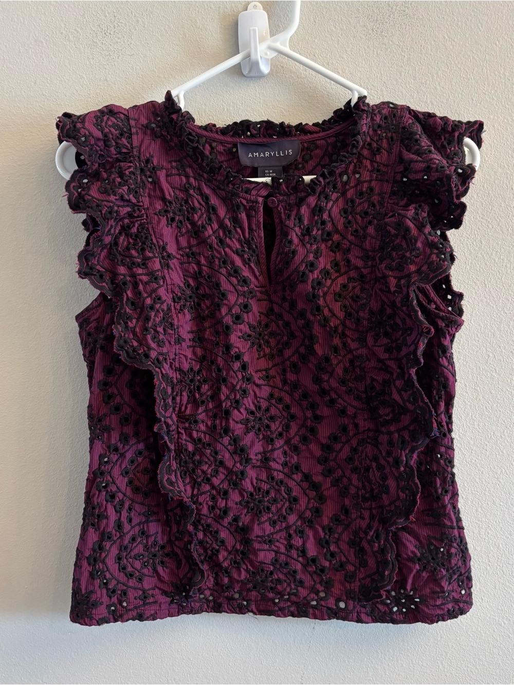Amaryllis By Anthropologie Ruffled Embroidered Blouse size Medium